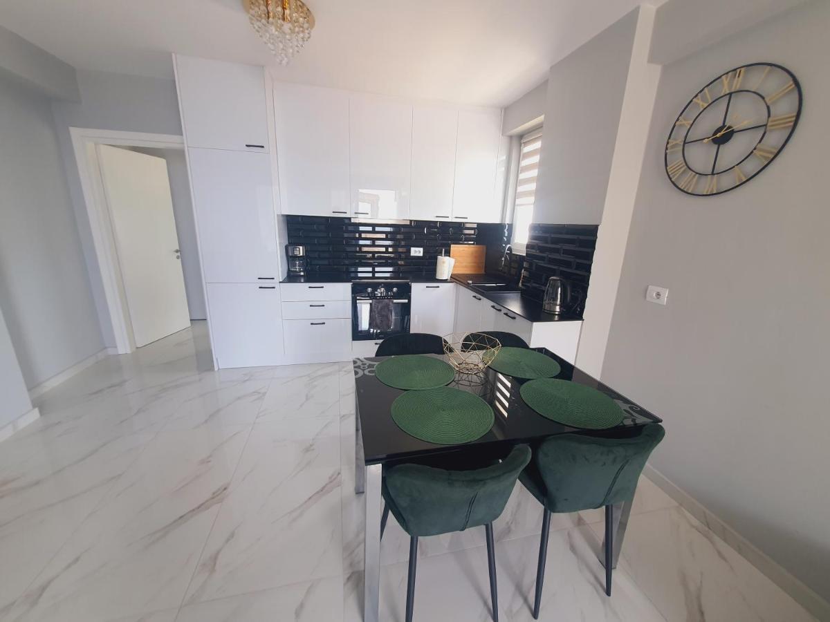Amazing Sea View Apartment Sarande Ngoại thất bức ảnh
